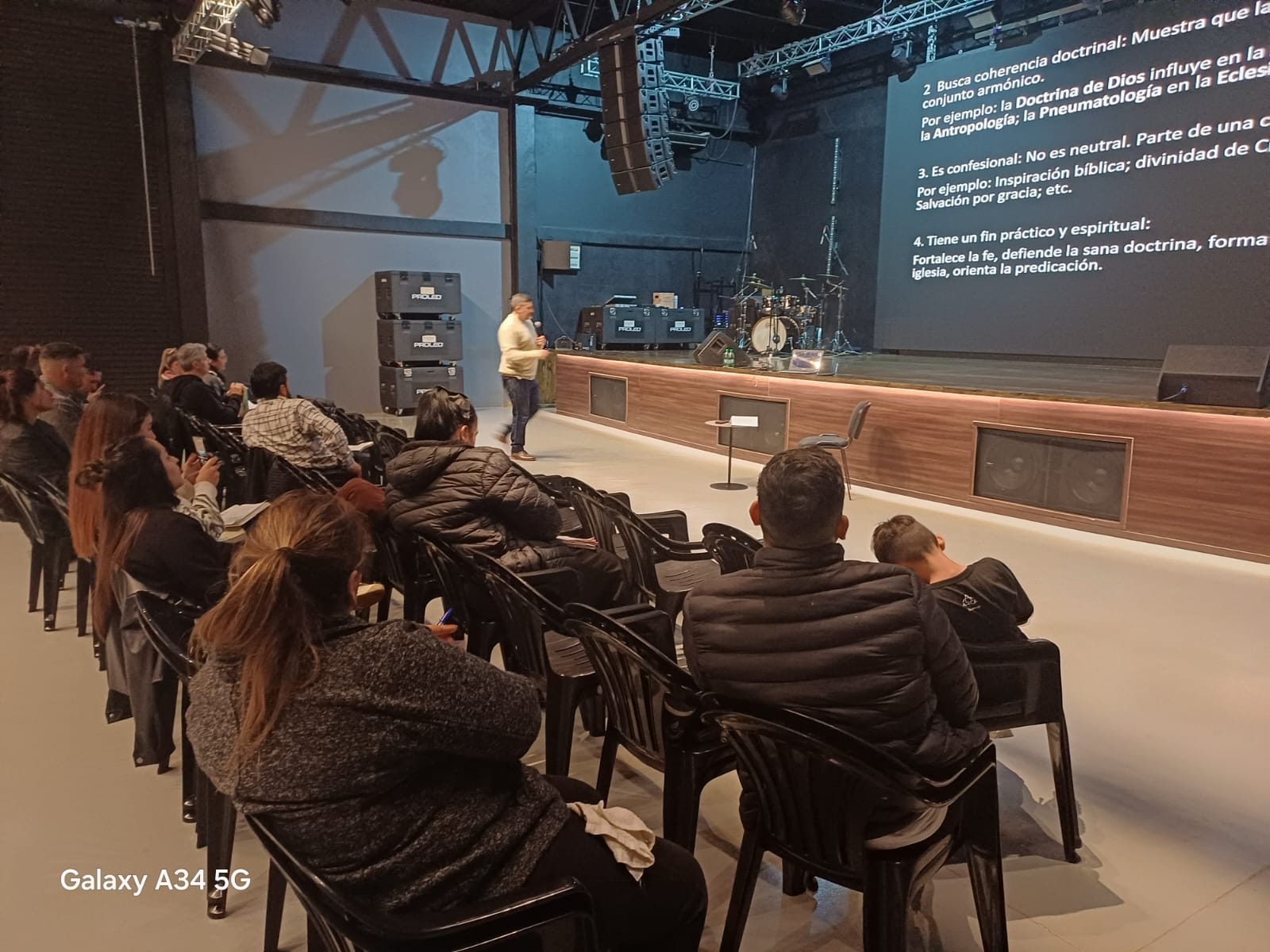 Clase sobre doctrina sistemática con contenido académico